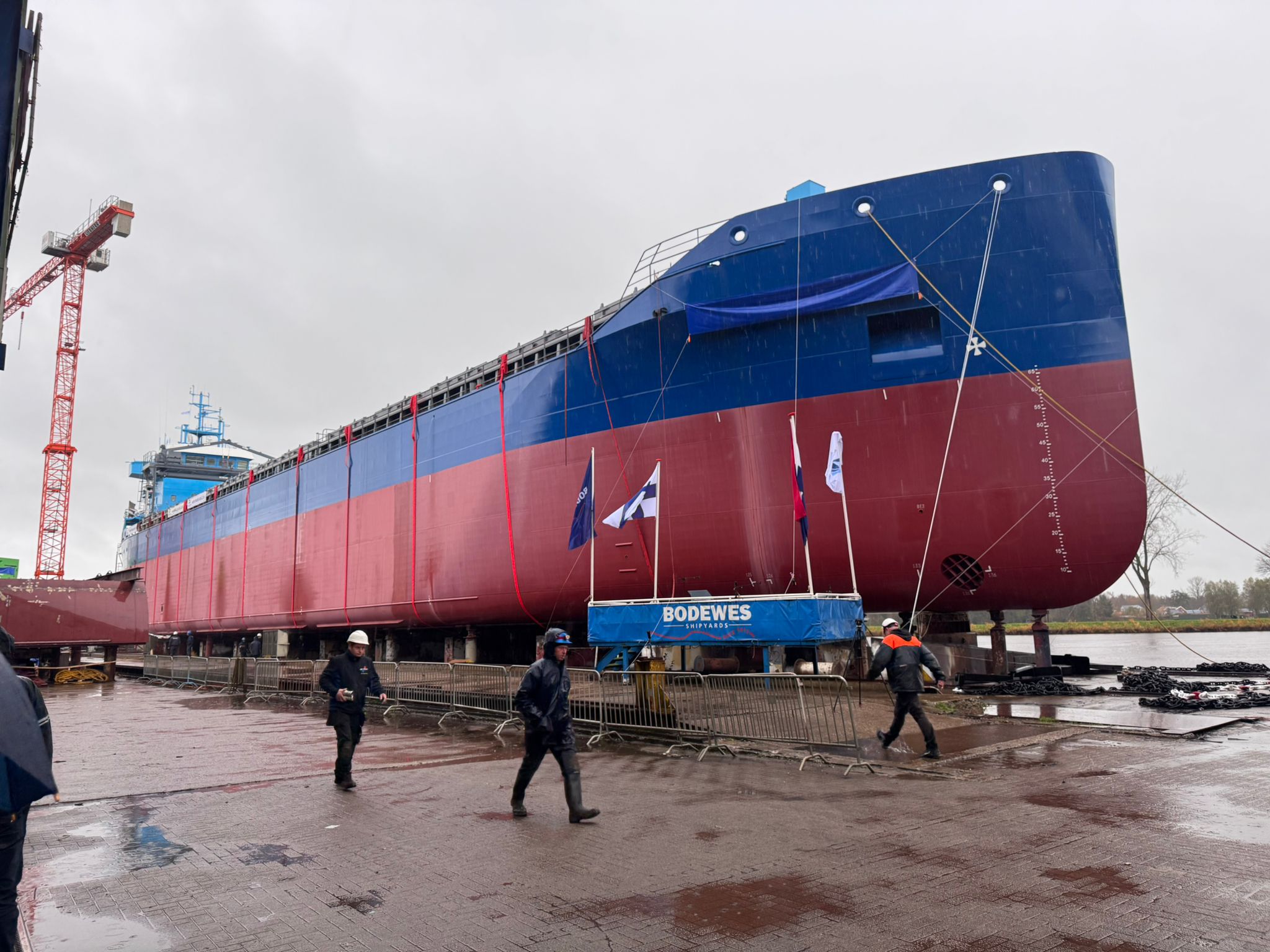 Sofia VG laskettiin vesille Royal Bodewesin telakalla